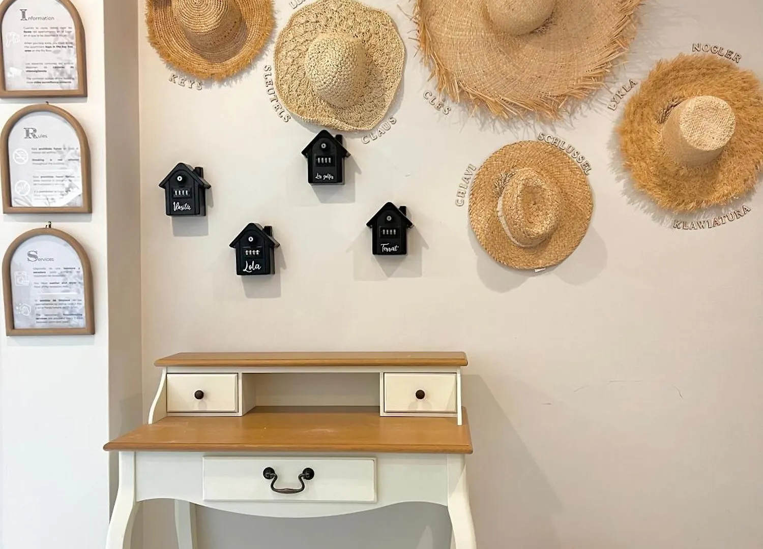 Apartahotel Montroig 5 Hotel Boutique Sitges España