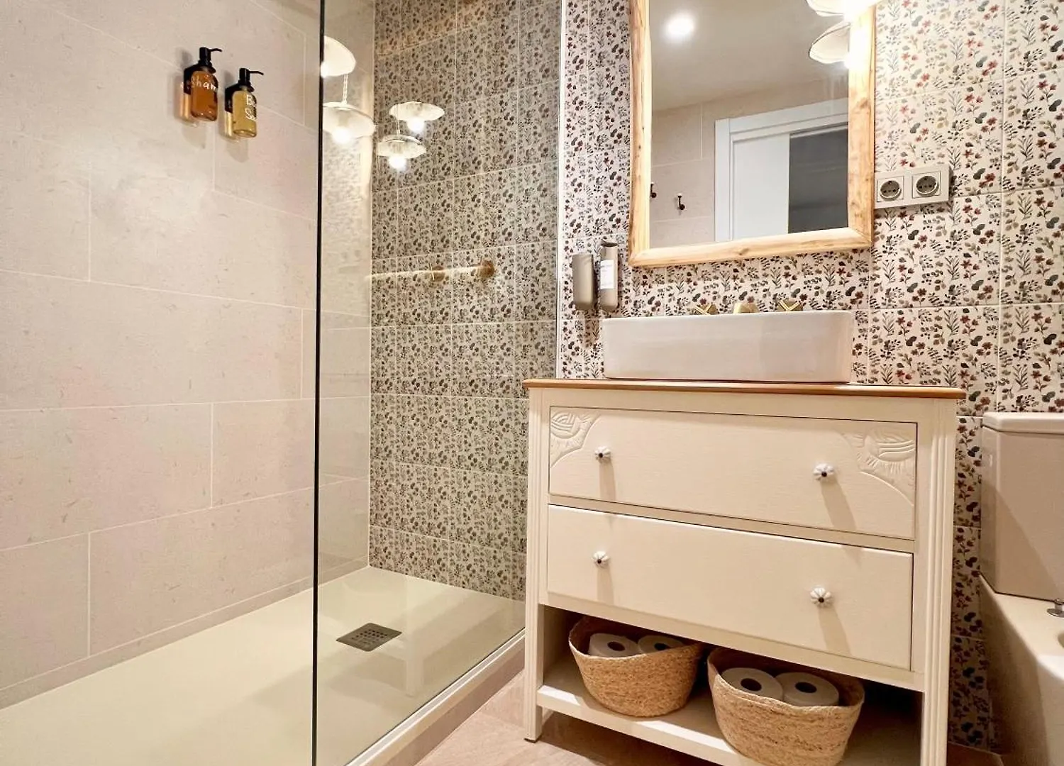 Montroig 5 Hotel Boutique Sitges Apartahotel