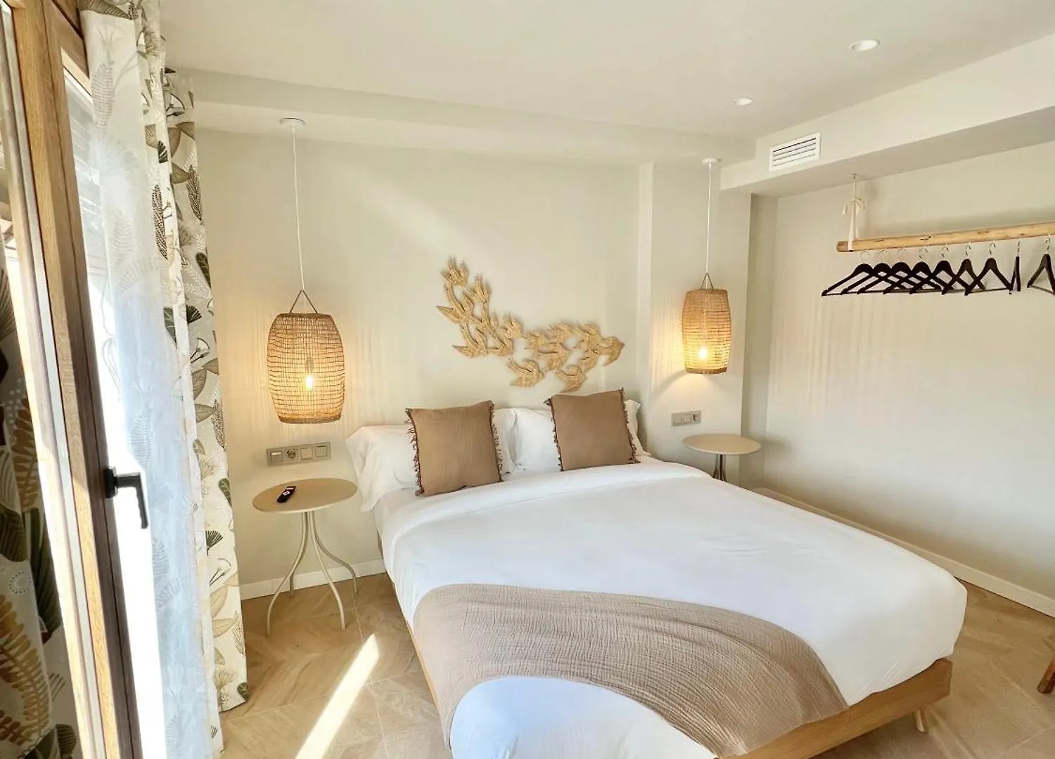 Apartahotel Montroig 5 Hotel Boutique Sitges España