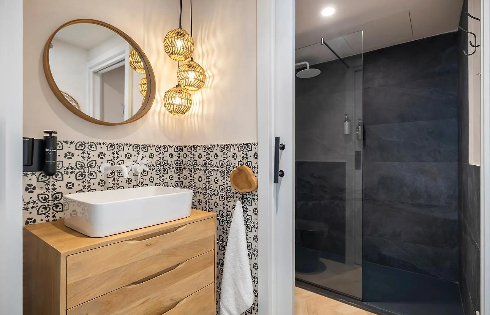 Aparthotel Montroig 5 Hotel Boutique Sitges
